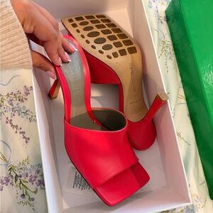 Bottega Veneta size 38 heels pink